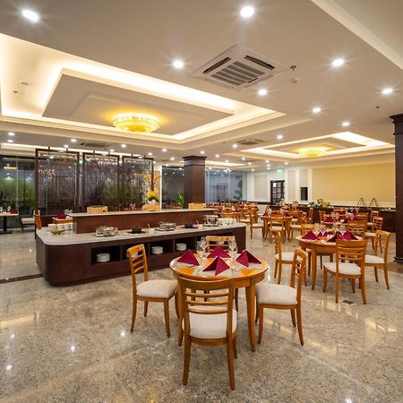 The Hub Hotel - Airport Ho Chi Minh City Exterior photo
