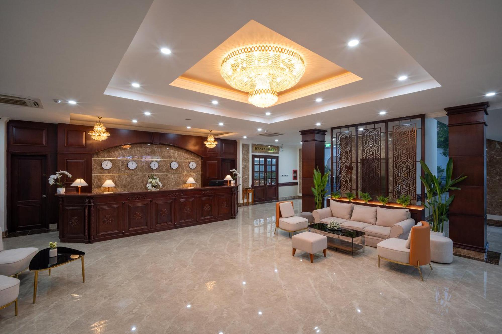 The Hub Hotel - Airport Ho Chi Minh City Exterior photo