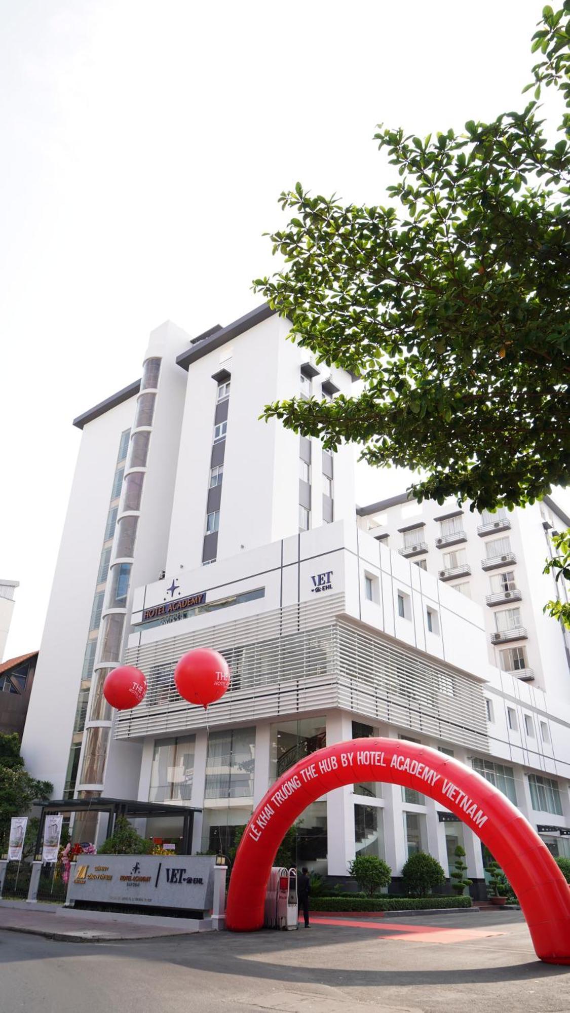 The Hub Hotel - Airport Ho Chi Minh City Exterior photo