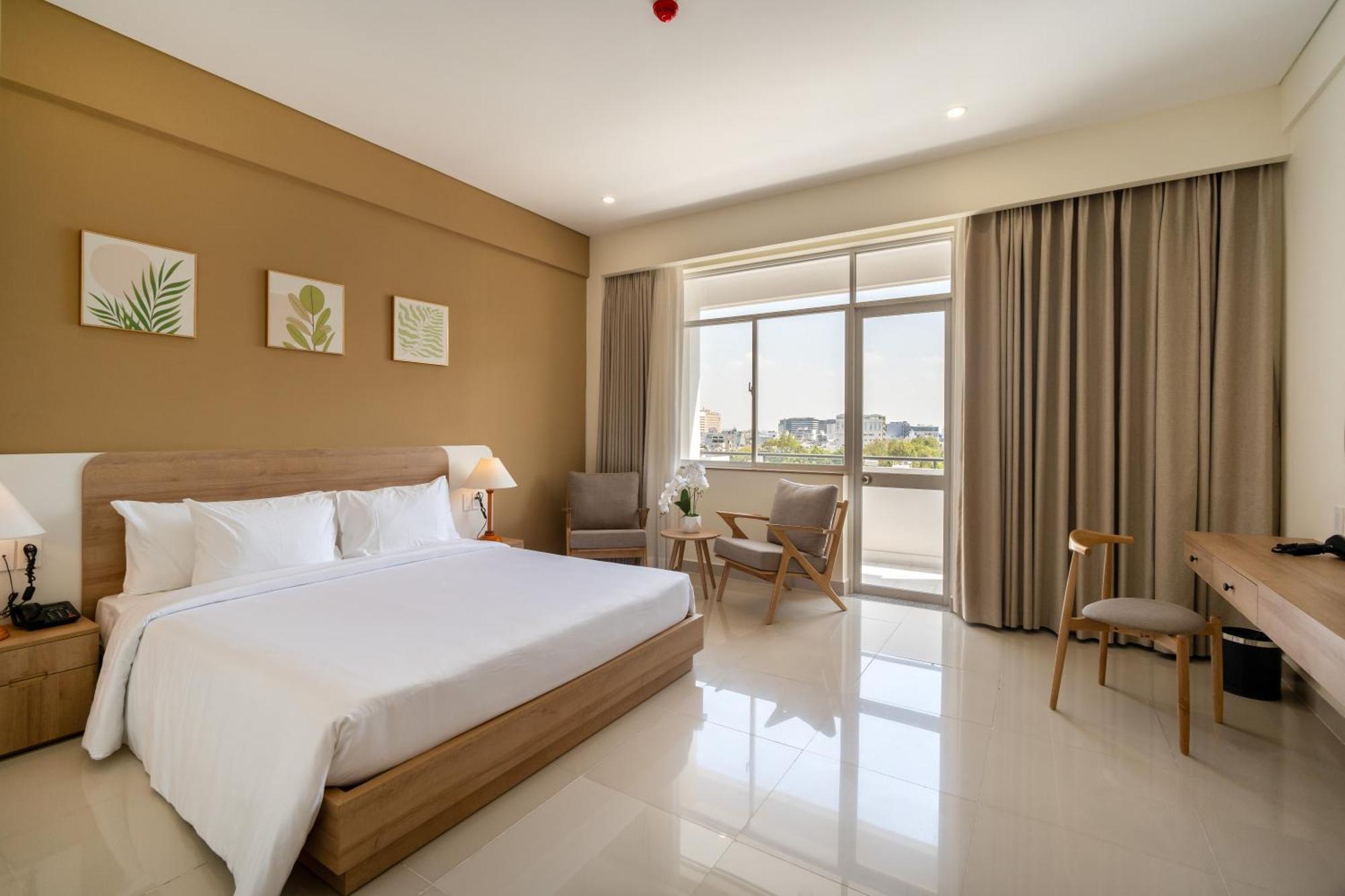 The Hub Hotel - Airport Ho Chi Minh City Exterior photo
